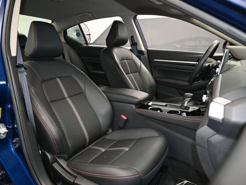 Used 2024 Nissan Altima 2.5 SR image 41