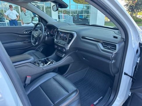 Used 2023 GMC Acadia AT4 w/ Technology Package AWD/4WD image 13