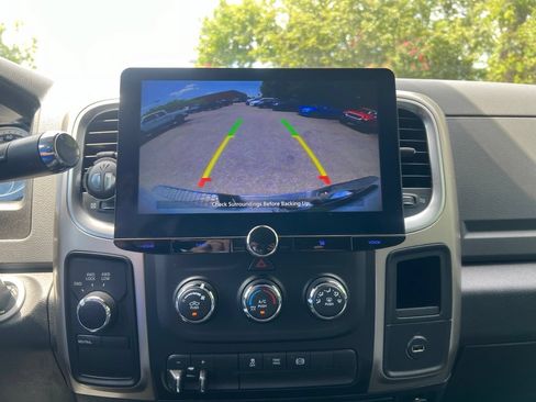 Used 2018 RAM 2500 SLT AWD/4WD image 29