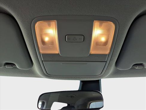Used 2025 Kia Soul LX w/ LX Technology Package FWD image 29