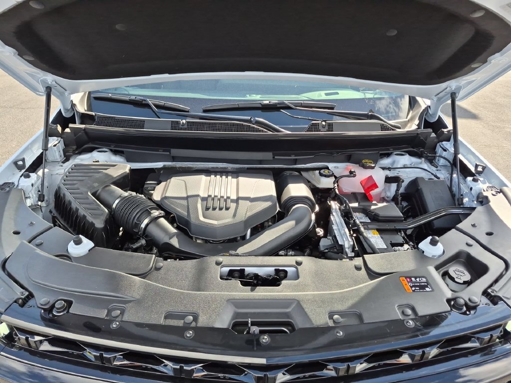 New 2027 Chevrolet Traverse RS w/ LPO, Floor Liner Package FWD image 29