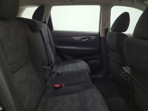 Used 2014 Nissan Rogue S FWD image 19