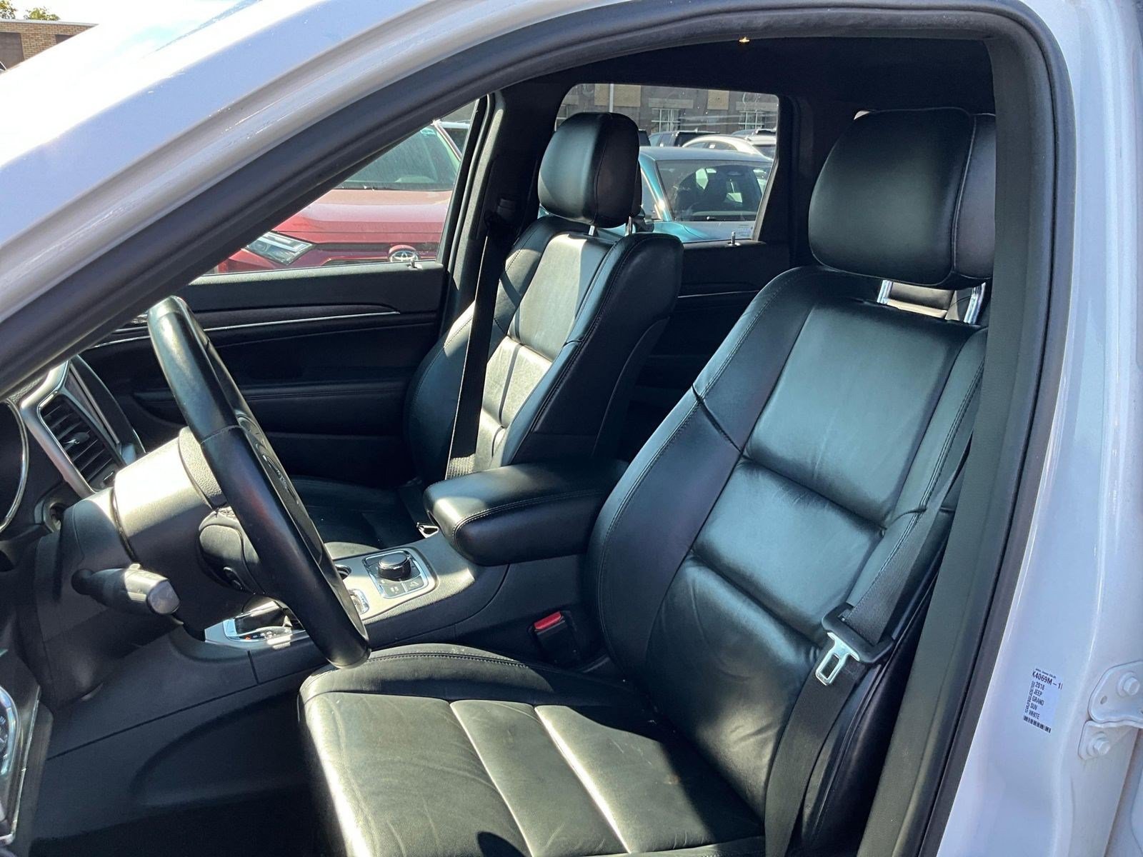 Used 2018 Jeep Grand Cherokee Limited AWD/4WD image 19