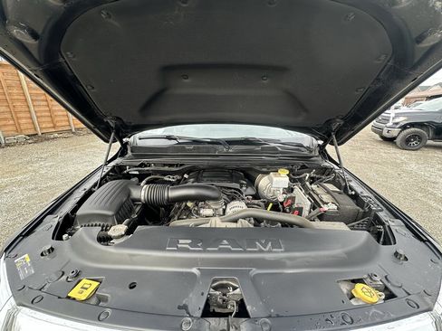 Used 2022 RAM 1500 Limited w/ Body-Colour Bumper Group image 30