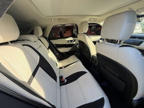 Used 2020 Land Rover Range Rover Velar S AWD/4WD image 21