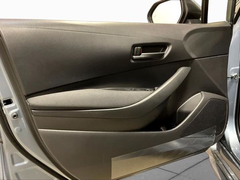 Used 2026 Toyota Corolla LE FWD image 21