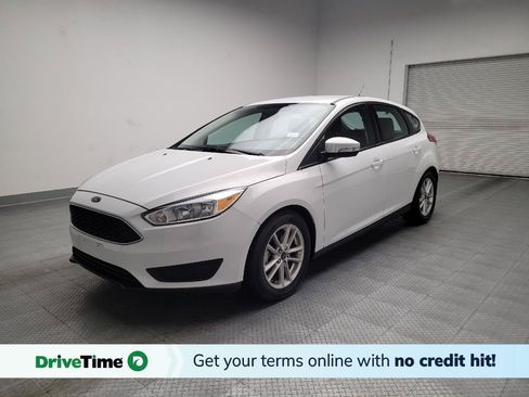 Used 2016 Ford Focus SE FWD image 1