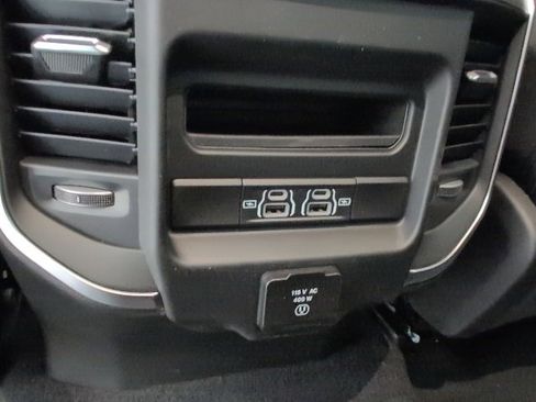 New 2026 RAM 1500 4x4 Crew Cab image 35