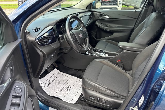 Used 2020 Buick Encore GX Preferred w/ Cold Weather Comfort Package AWD/4WD image 9