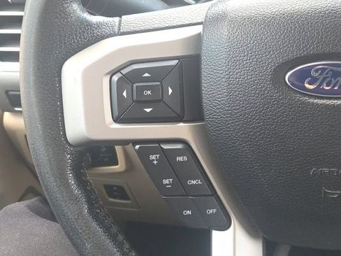 Used 2016 Ford F150 Lariat RWD image 33