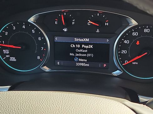 Used 2023 Chevrolet Traverse LT image 19