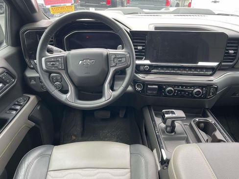 Used 2024 Chevrolet Silverado 1500 ZR2 w/ Technology Package image 11