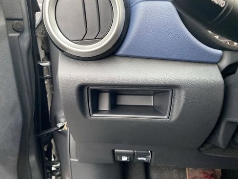 New 2025 Nissan Versa SV image 23