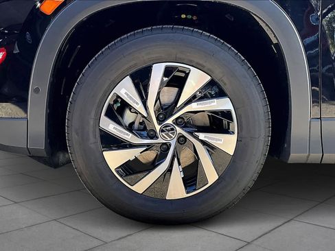 New 2026 Volkswagen Tiguan S image 11