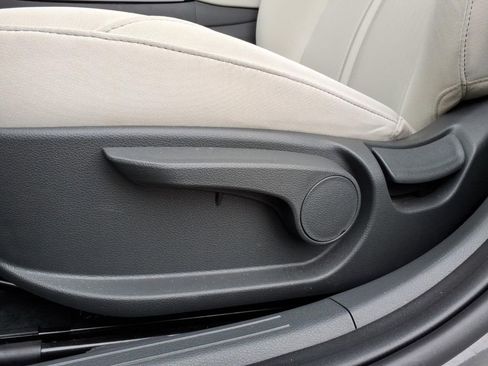 Used 2023 Hyundai Sonata SE w/ Cargo Package image 18