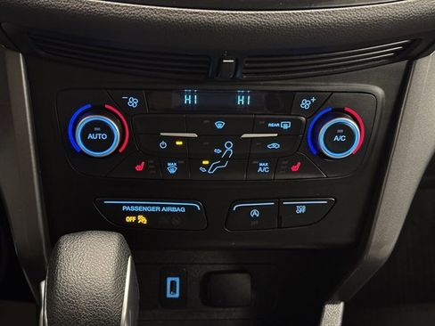 Used 2019 Ford Escape SE image 23