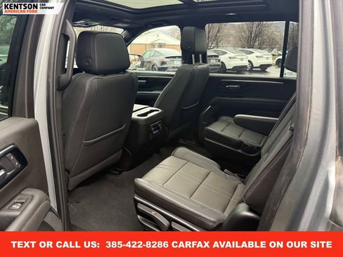 Used 2025 Chevrolet Suburban High Country image 37
