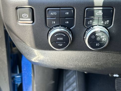 Used 2023 GMC Sierra 1500 Elevation w/ X31 Off-Road Package AWD/4WD image 18