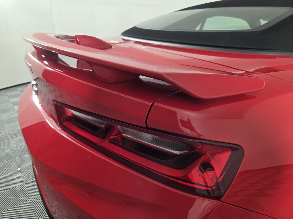 Used 2017 Chevrolet Camaro SS RWD image 26