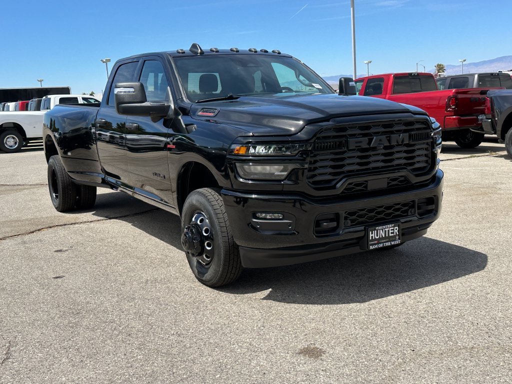 New 2026 RAM 3500 Big Horn AWD/4WD image 11