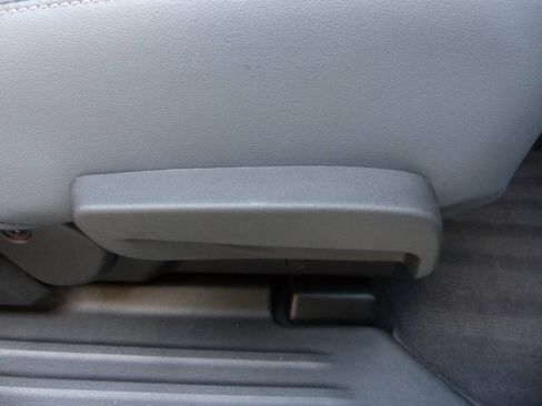 Used 2021 Buick Enclave Essence w/ Sound and Sites Package AWD/4WD image 58