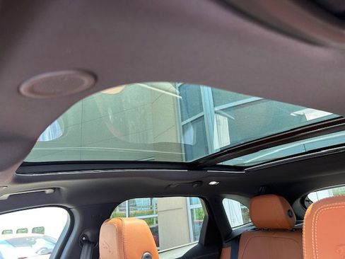 Used 2026 Jaguar F-PACE R-Dynamic S image 18