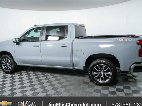 Used 2024 Chevrolet Silverado 1500 LT AWD/4WD image 27
