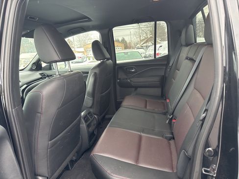 Used 2023 Honda Ridgeline Black Edition image 11