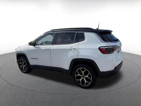 Used 2025 Jeep Compass Limited AWD/4WD image 8