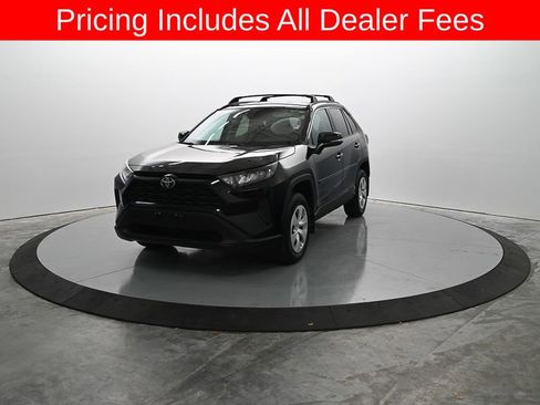 Used 2021 Toyota RAV4 LE w/ Carpet Mat Package (TMS) AWD/4WD image 2