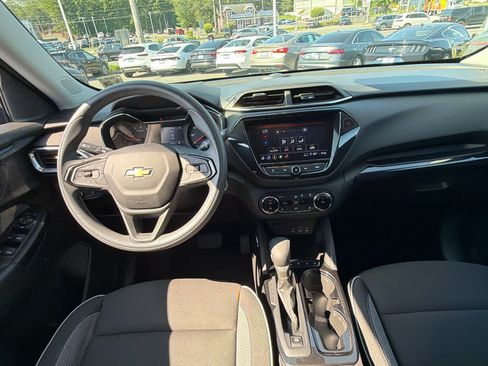 Certified 2023 Chevrolet TrailBlazer LT w/ Convenience Package FWD image 23
