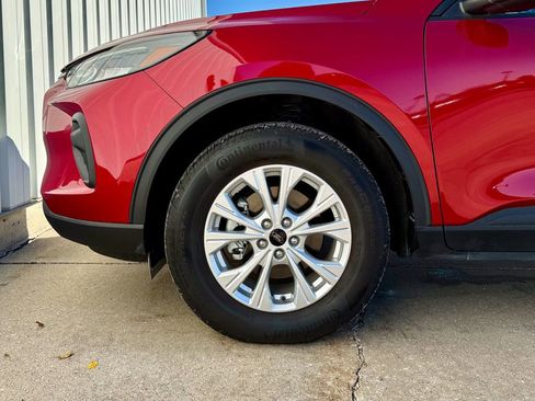 Certified 2025 Ford Escape Active w/ Cold Weather Package image 32