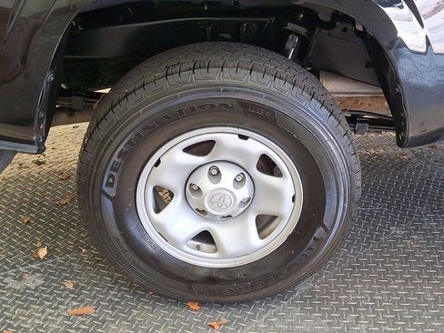 Certified 2022 Toyota Tacoma SR image 27