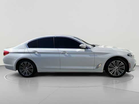 Used 2018 BMW 530i xDrive AWD/4WD image 6