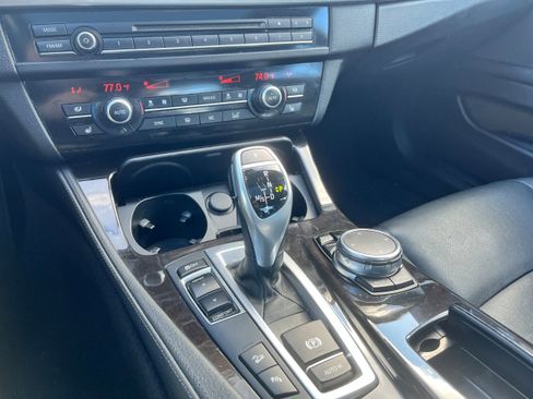 Used 2016 BMW 528i xDrive 528i xDrive w/ Premium Package image 18