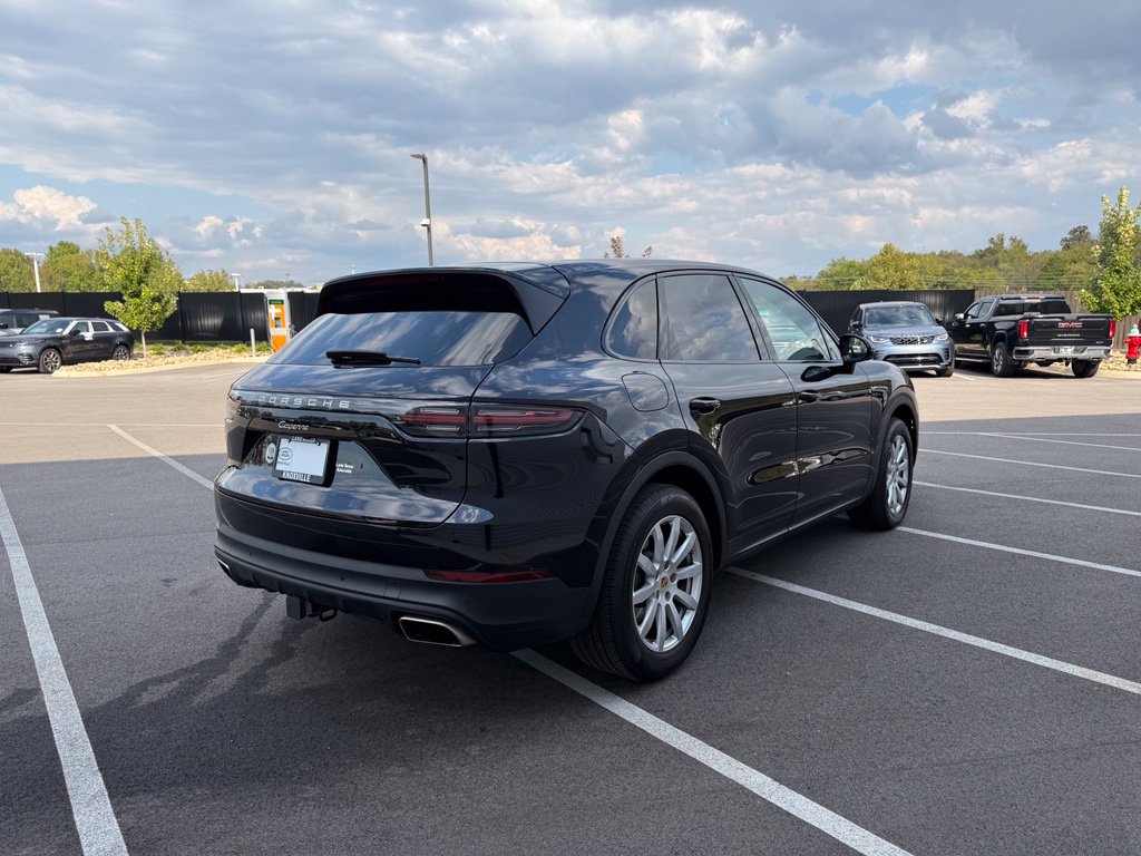 Used 2021 Porsche Cayenne AWD/4WD image 7
