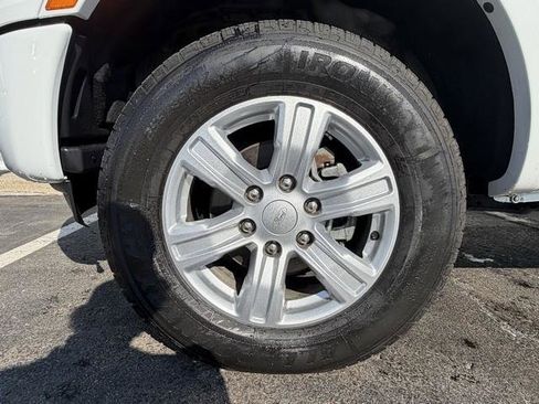 Used 2021 Ford Ranger XLT image 3