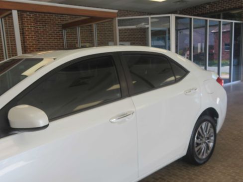 Used 2017 Toyota Corolla XLE FWD image 54