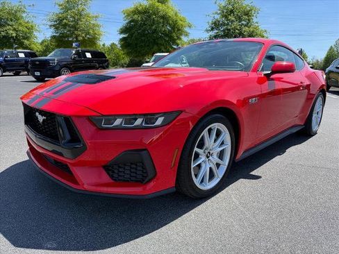 Certified 2025 Ford Mustang GT Premium RWD image 4