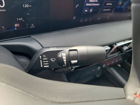New 2026 Nissan Sentra SR w/ Floor Mat Package FWD image 24