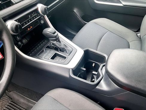 Certified 2025 Toyota RAV4 LE FWD image 20
