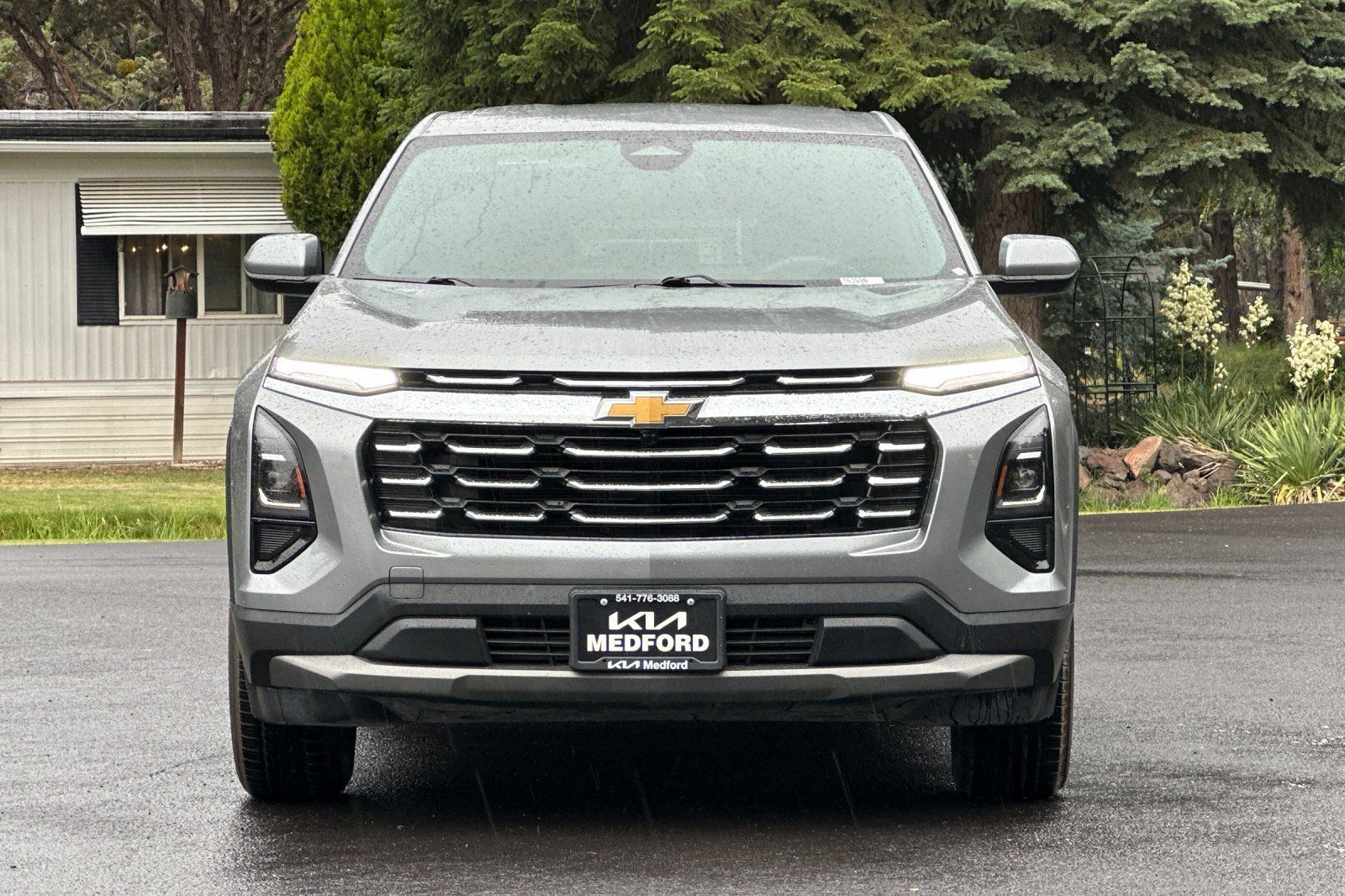 Used 2025 Chevrolet Equinox LT AWD/4WD image 9