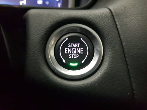 Used 2023 Chevrolet Tahoe Z71 w/ Luxury Package AWD/4WD image 32