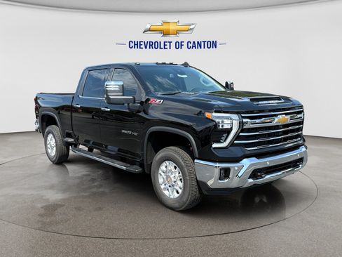 New 2026 Chevrolet Silverado 3500 LTZ w/ LTZ Convenience Package AWD/4WD image 3