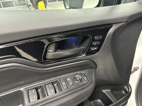 New 2026 Honda Odyssey Touring image 18