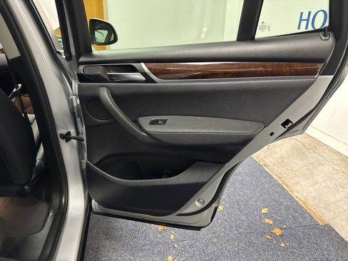 Used 2017 BMW X3 xDrive28i image 11