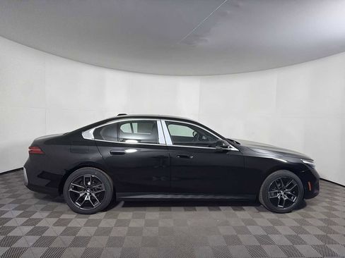 New 2026 BMW 530i xDrive AWD/4WD image 8