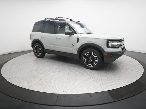 Used 2021 Ford Bronco Sport Outer Banks AWD/4WD image 34