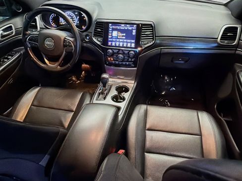 Used 2020 Jeep Grand Cherokee Limited w/ Luxury Group II image 12