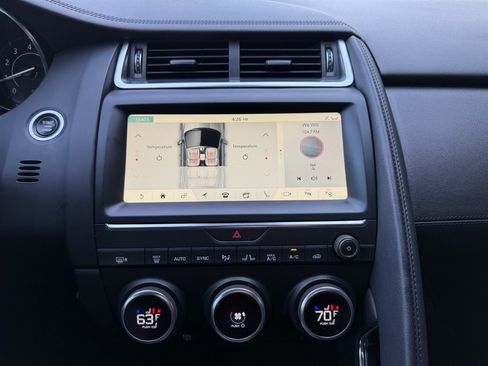 Used 2018 Jaguar E-PACE S image 27